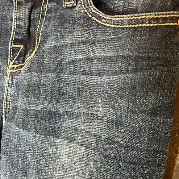 Rock & Republic Dark Blue Jeans with Jeweled Back Pockets - Picture 7 of 11